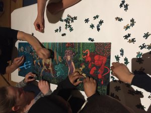 Cathy Wever students do a puzzle