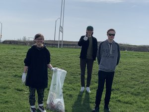 Saltfleet students cleaning up garbage during Earth Week