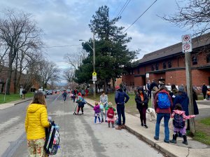 Strathcona families participating in School Streets program